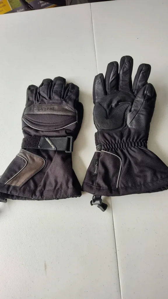 REV'IT! & BILT Motorcycle Gloves image indicator(5)