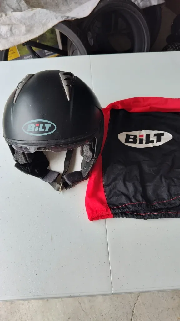 REV'IT! & BILT Motorcycle Gloves image indicator(8)
