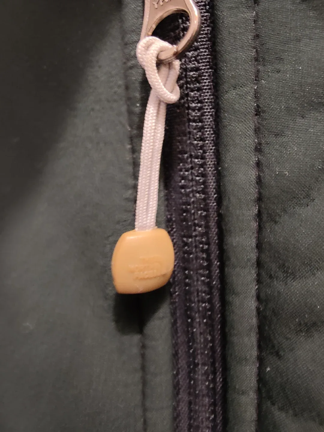 The North Face Apex Softshell Jacket - Size S image indicator(3)