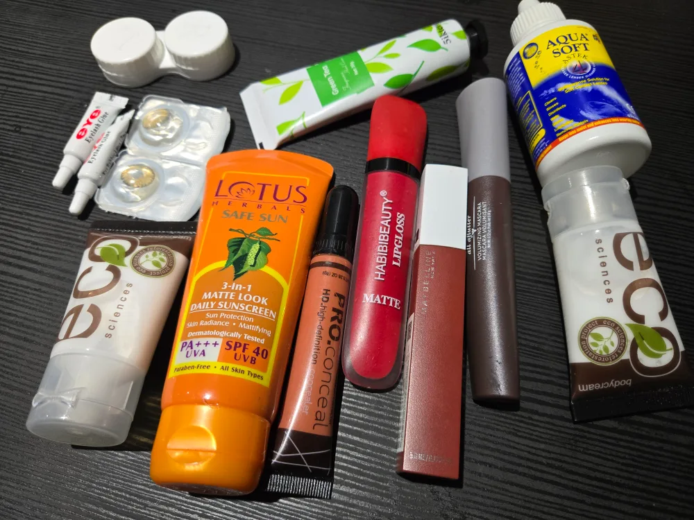 Mixed Lot of Beauty Products thumbnail