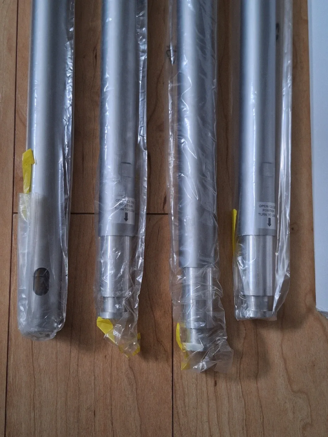 Photon Locking 12' Crossbar Set/Background System image indicator(2)