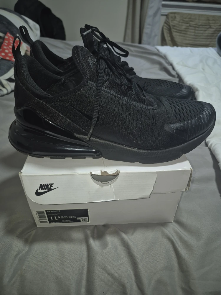 Nike Air Max 270 - Black - Size 11 - photo 2