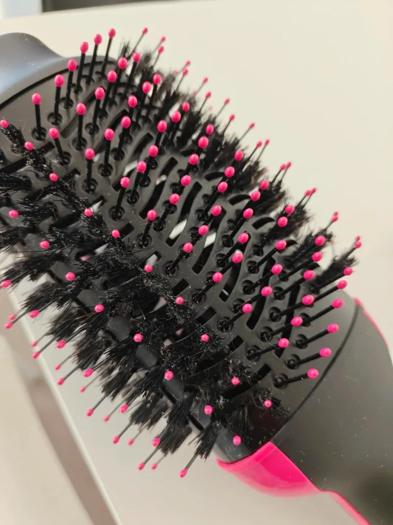 Revlon One-Step Hair Dryer & Volumizer Hot Air Brush image indicator(3)