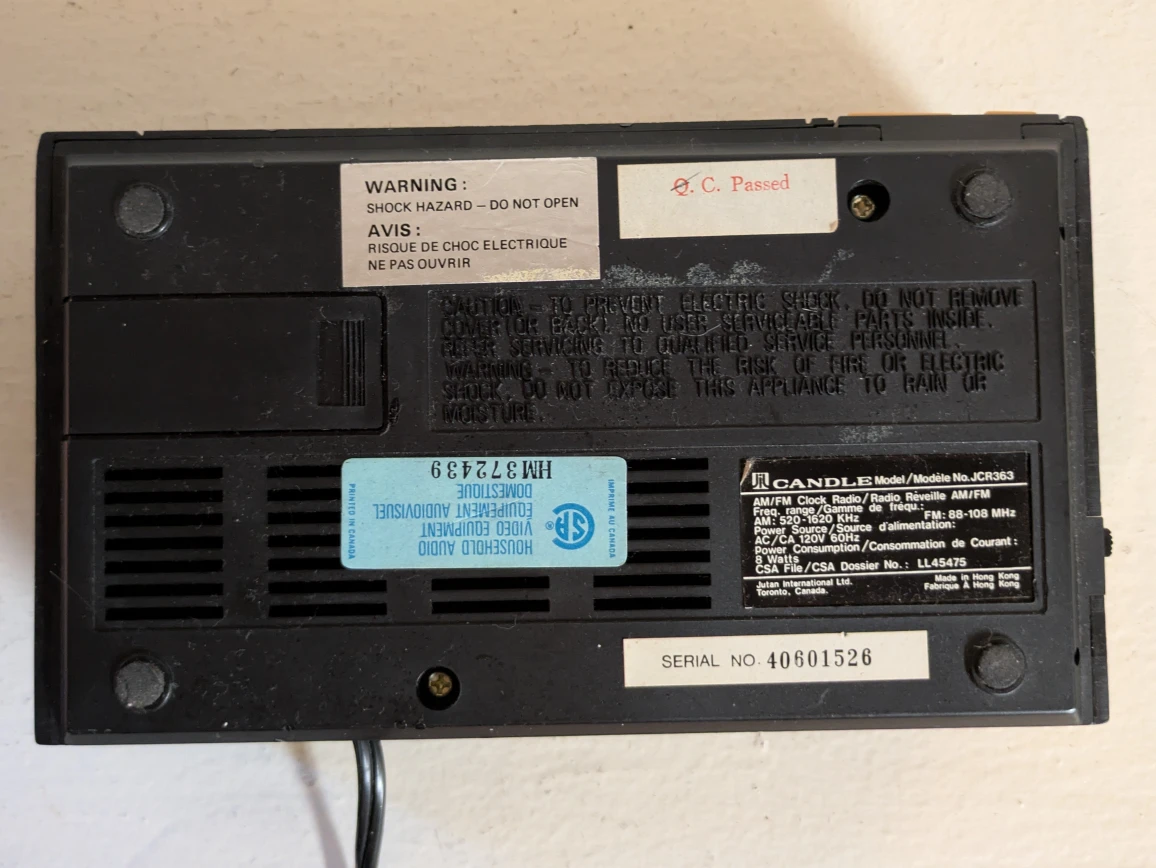 Vintage Candle JCR363 AM/FM Clock Radio - photo 3