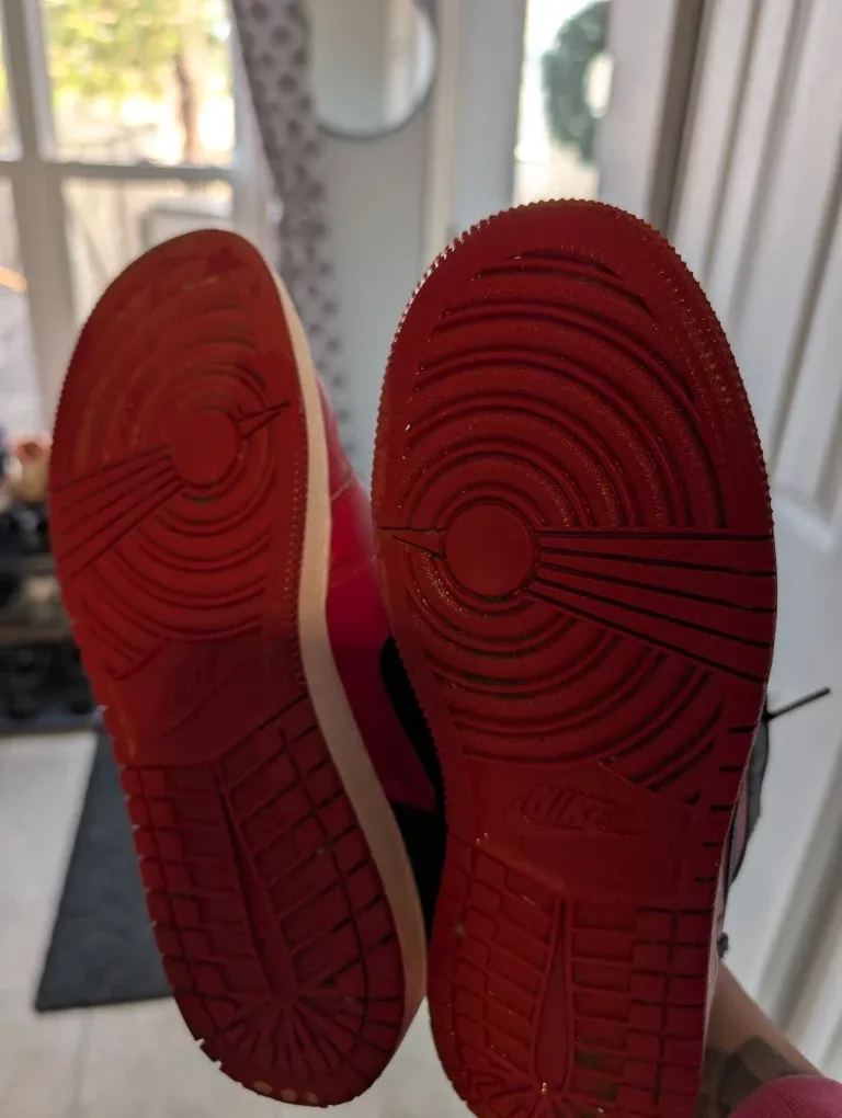 7Y Air Jordan 1 Mid Youth image indicator(6)