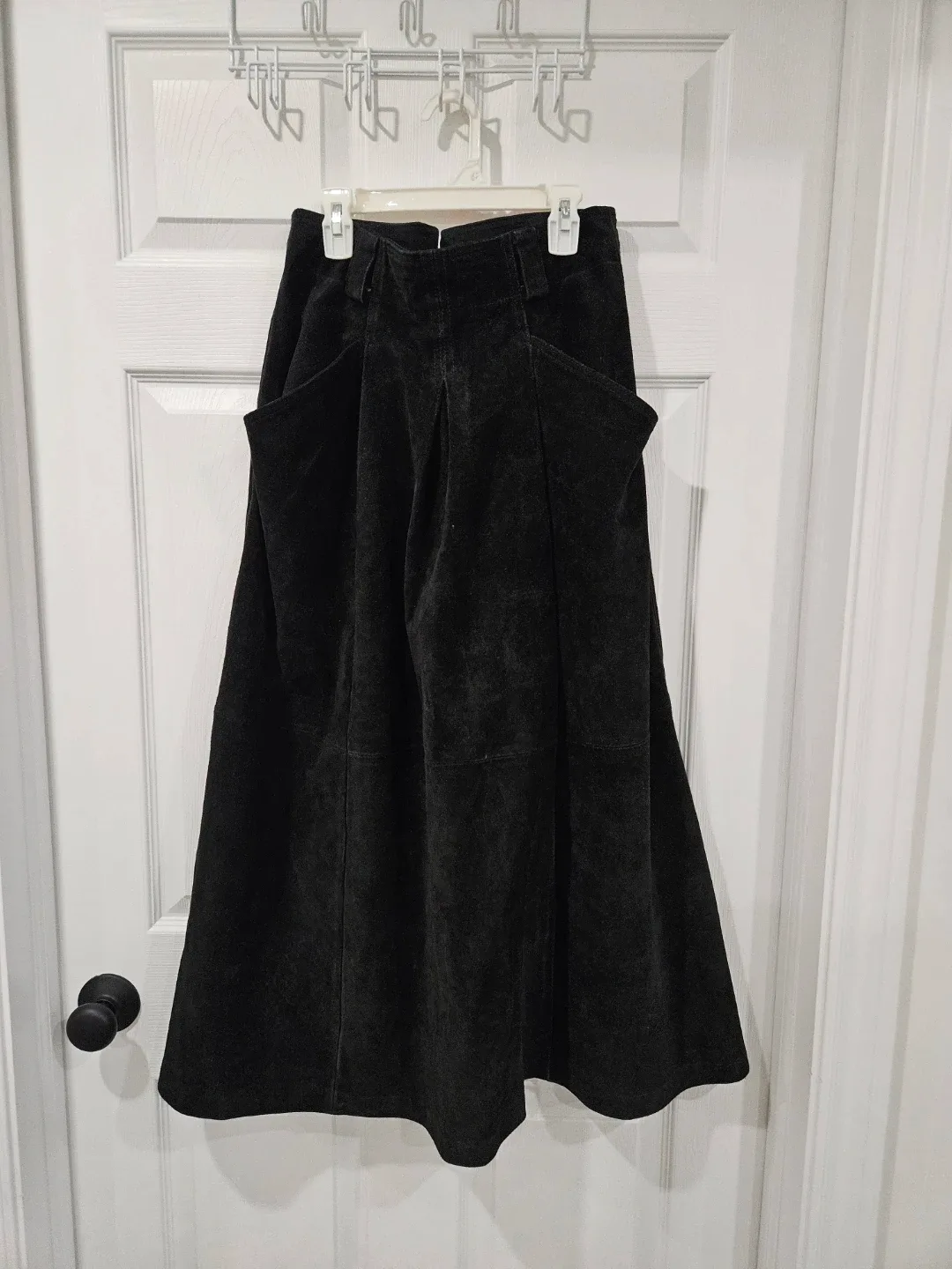 Vintage Black Suede Skirt - Size 10 image indicator(2)