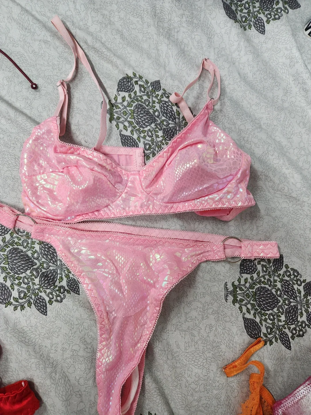 Bikini sets image indicator(3)