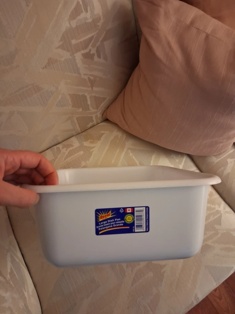 Large plastic dish pan