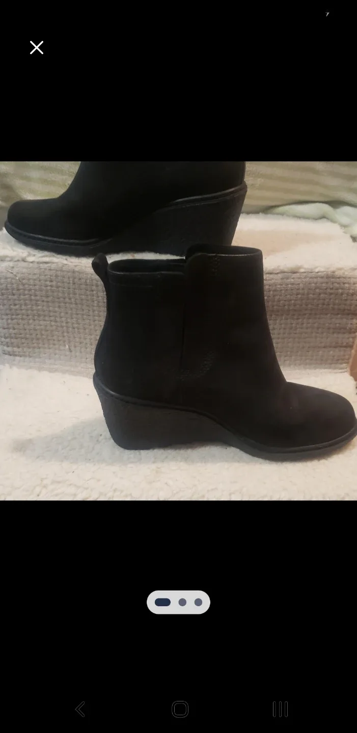 Timberland Black Wedge Ankle Boots image indicator(3)