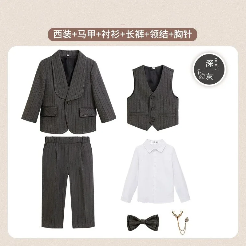 Boys' Grey Striped Suit Set image indicator(3)