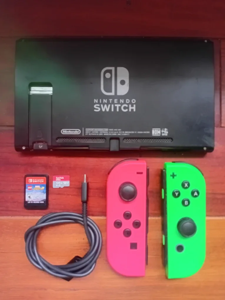 Nintendo Switch with Joy-Cons image indicator(2)