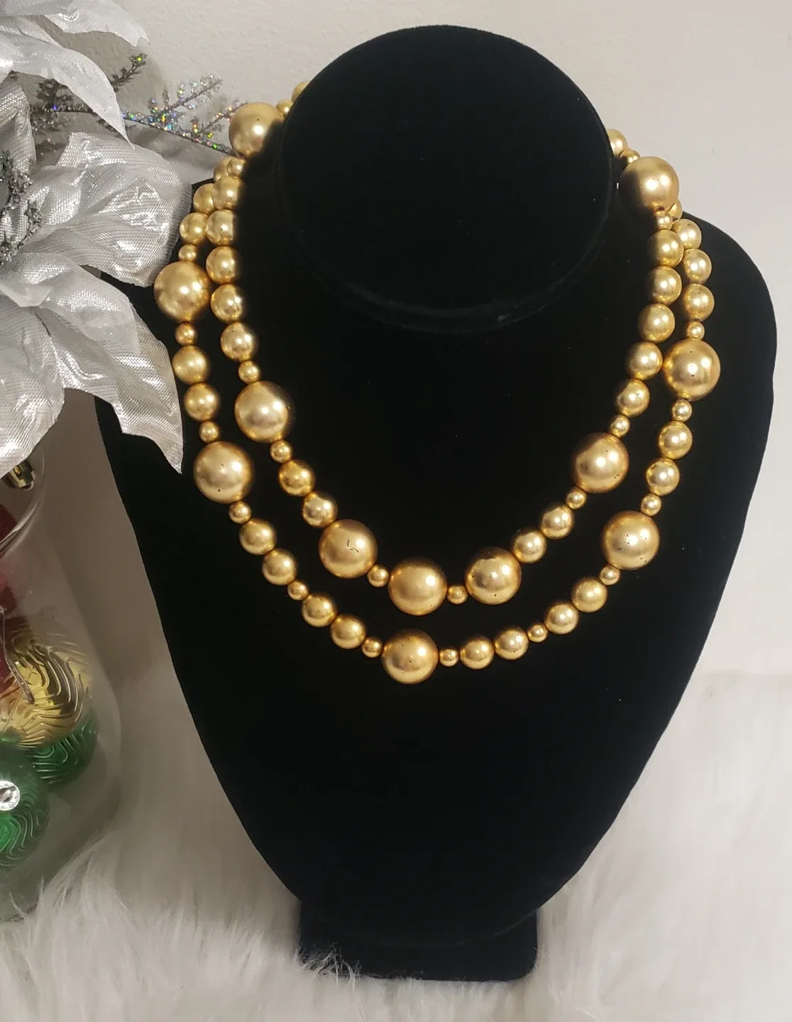 Like new Gold Tone Pearl image indicator(3)