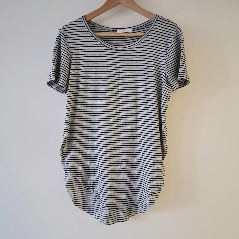Round Bottom Tee Women Sz S/M