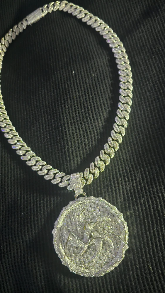 Cuban Link Chain with pendant - photo 4