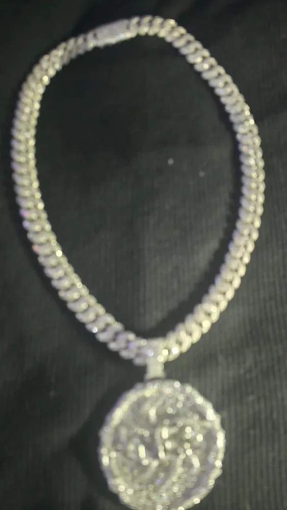 Cuban Link Chain with pendant image indicator(6)