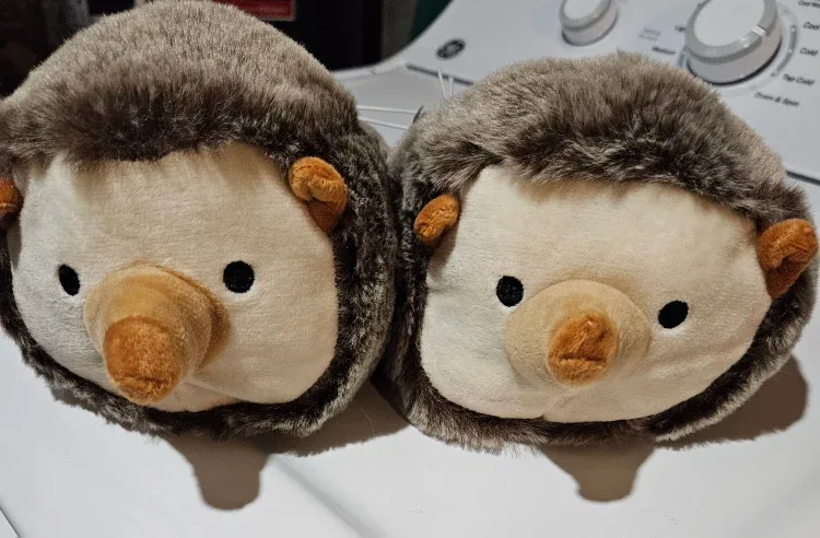 Old Navy Hedgehog Slippers - Size M (9-10)