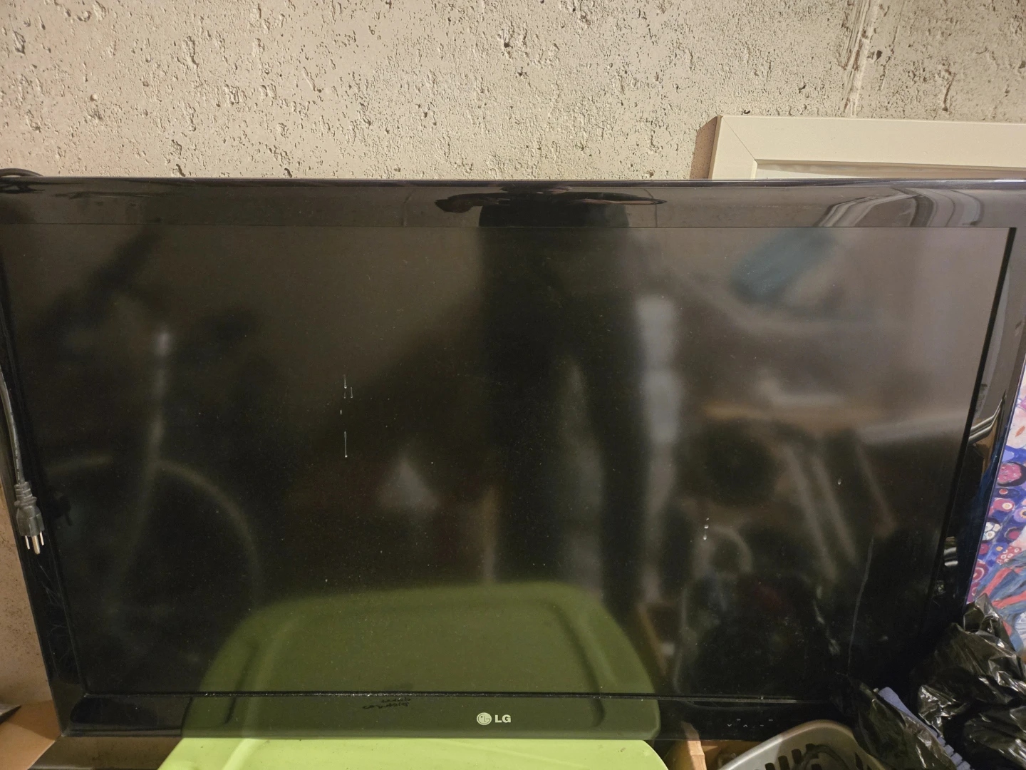 LG Black TV 40 inch