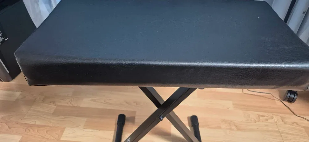 Yamaha Digital Piano with Bench & Pedal image indicator(3)