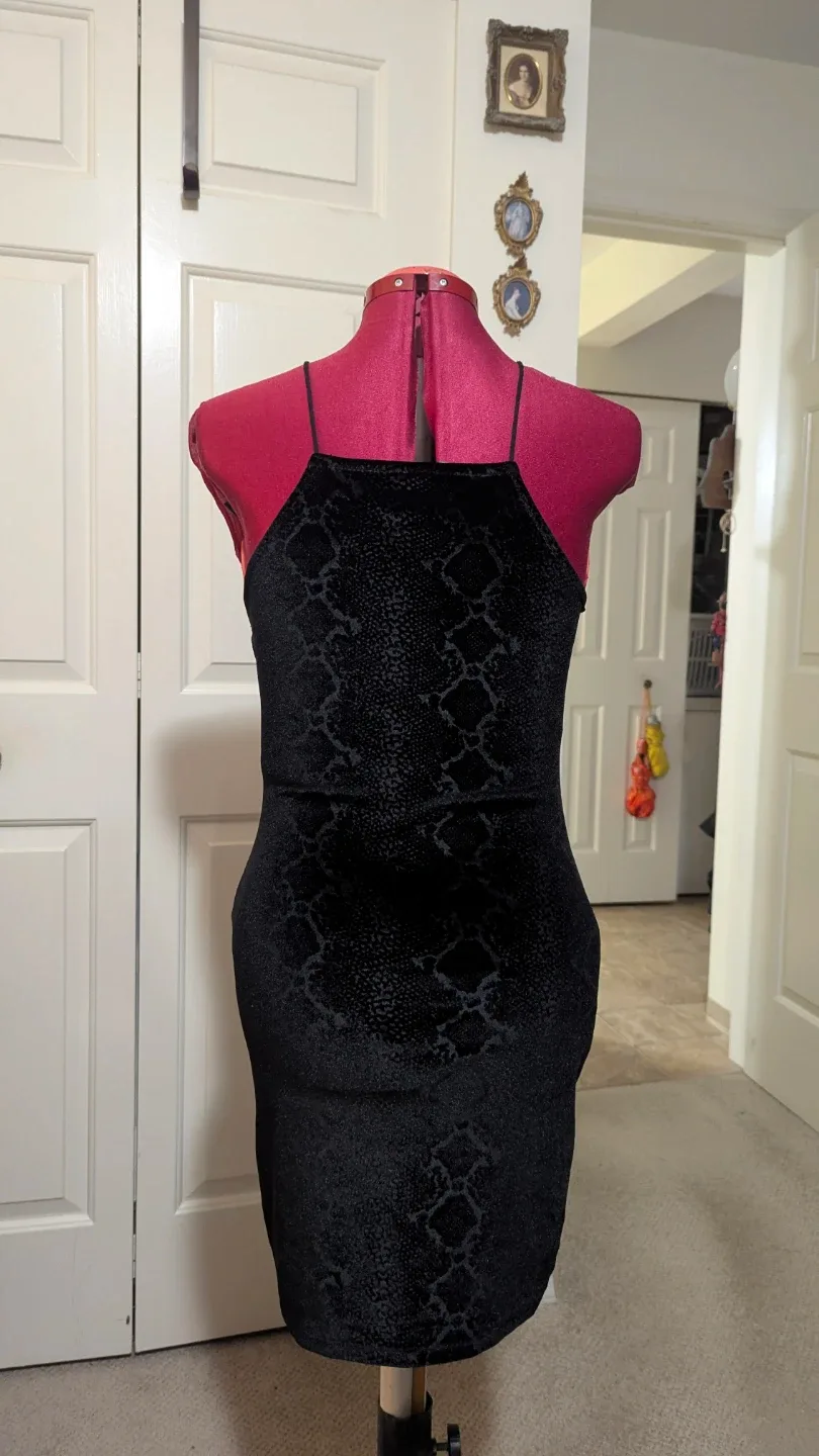 Black Velvet Mini Dress image indicator(2)