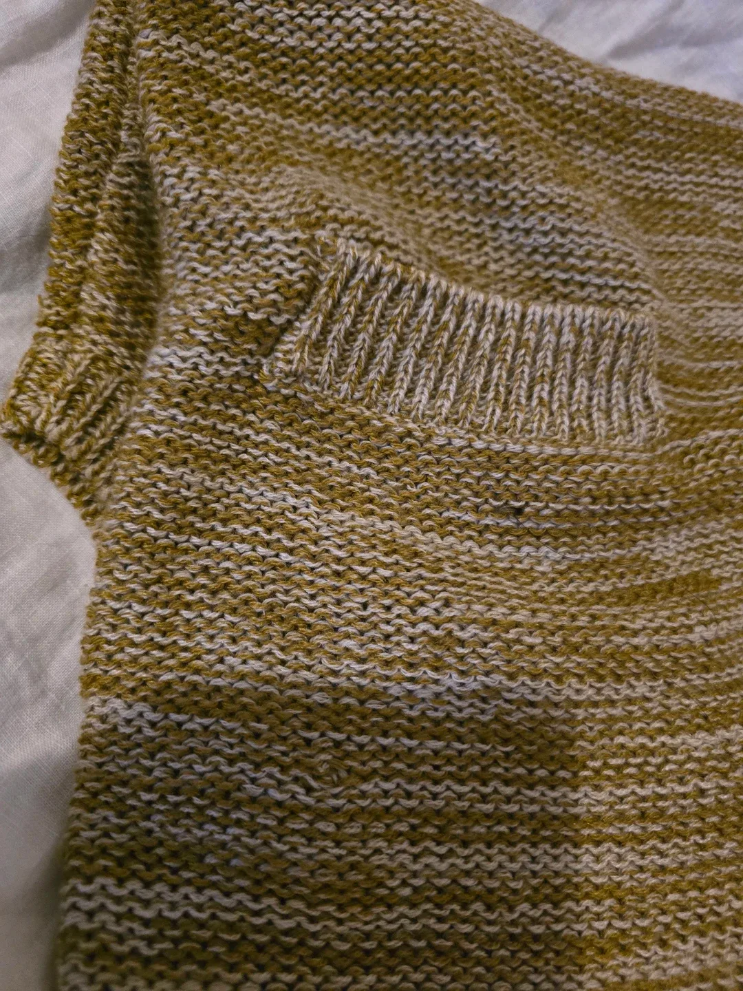 Attention Sleeveless Knit Top, Olive Green BNWT Japan image indicator(3)