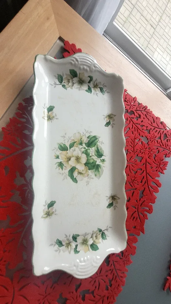 CIRCA 1950'S  FLORAL SANDWICH  TRAY image indicator(3)