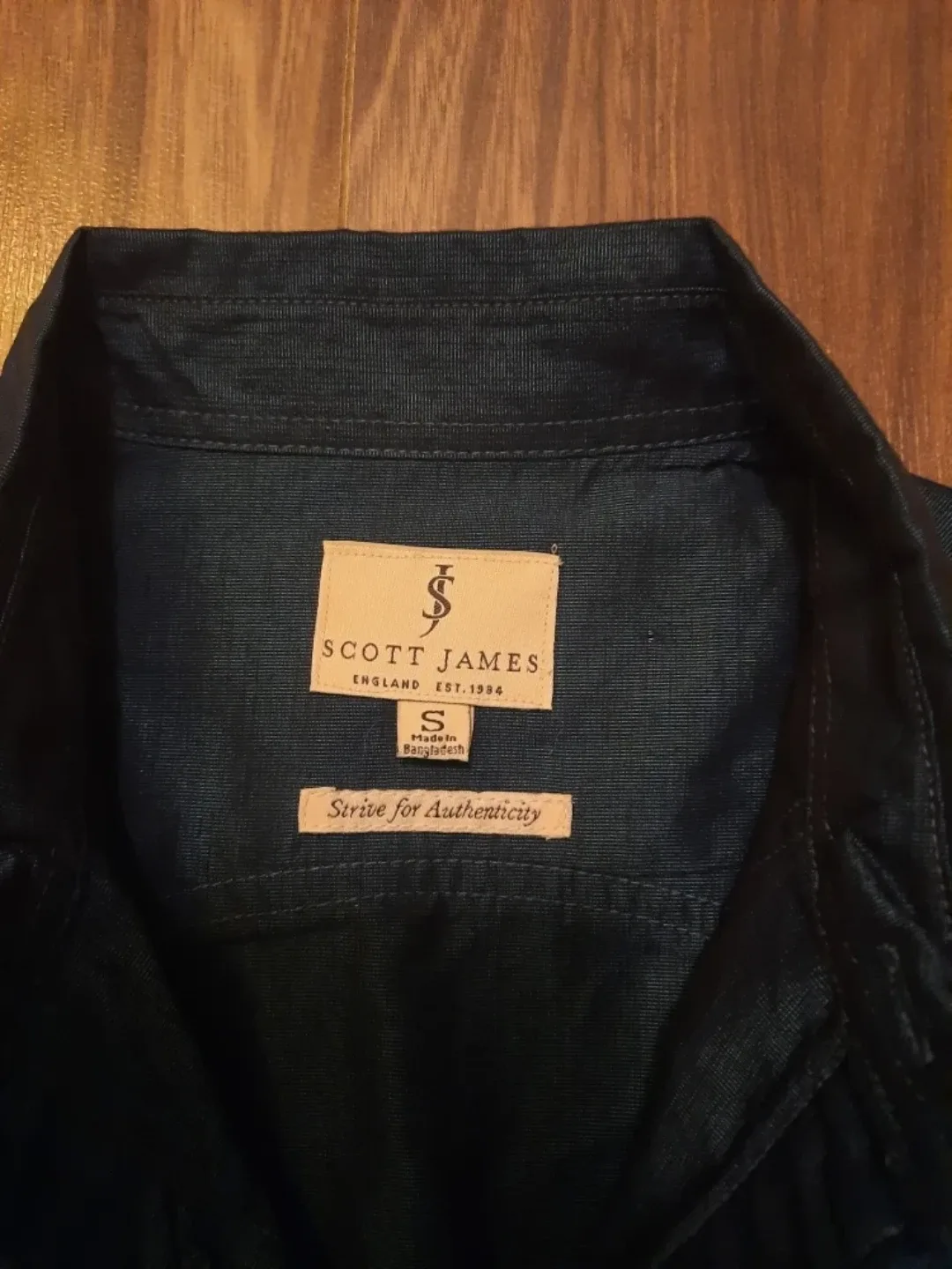 $25 Scott James men’s shirt S image indicator(2)