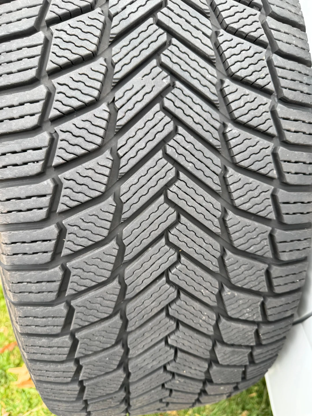 Michelin 275/50 R20 Winter Tires - photo 2
