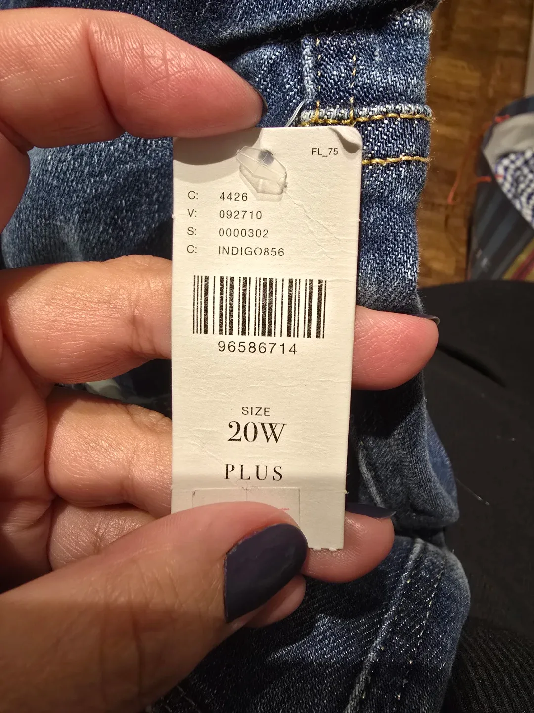 Good American Good Curve Straight Jeans - Size 20W image indicator(2)