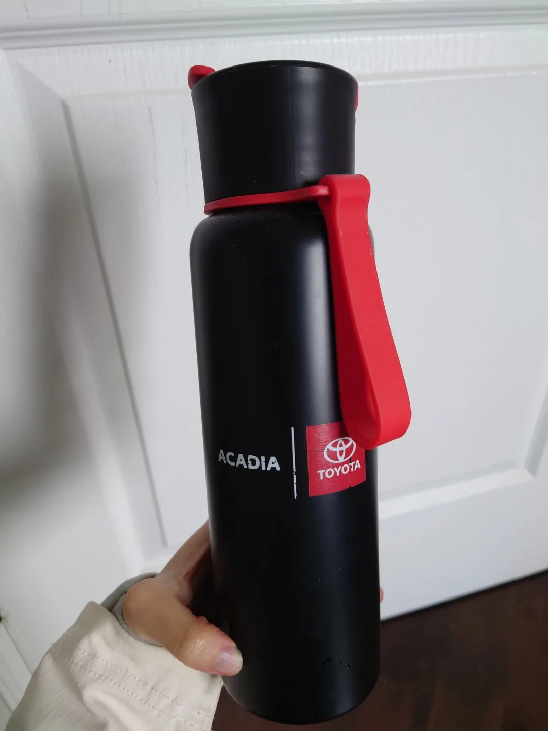 Toyota Acadia Black Water Bottle