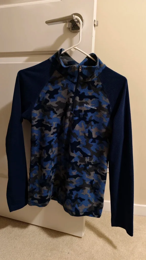 Columbia Fleece Pullover - Size L (14/15) image indicator(2)