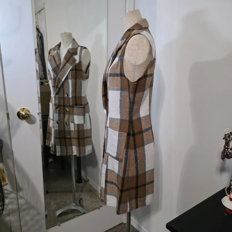 Brown & White Plaid Sleeveless Blazer Dress - photo 2