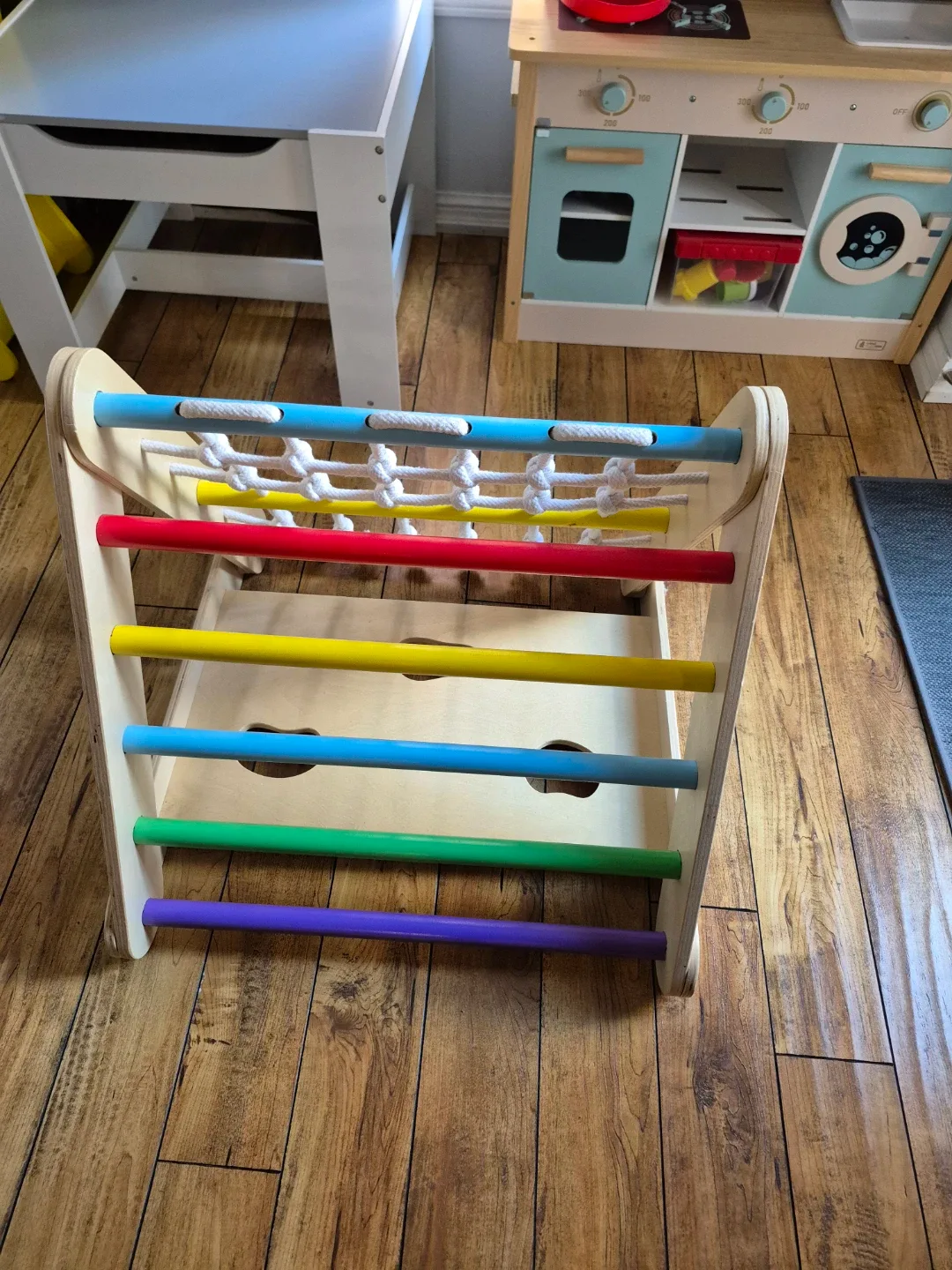 Kids Climbing Triangle + Attachable Slide