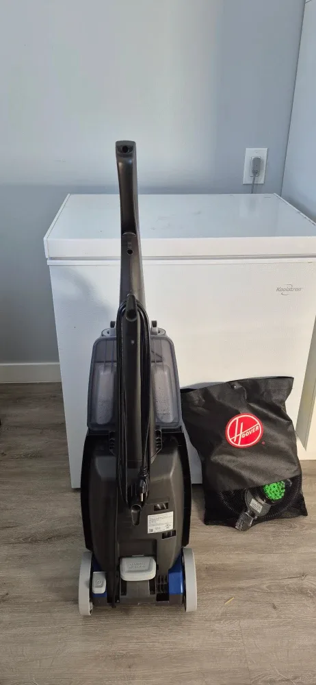 Hoover Carpet Cleaner with Attachments image indicator(2)