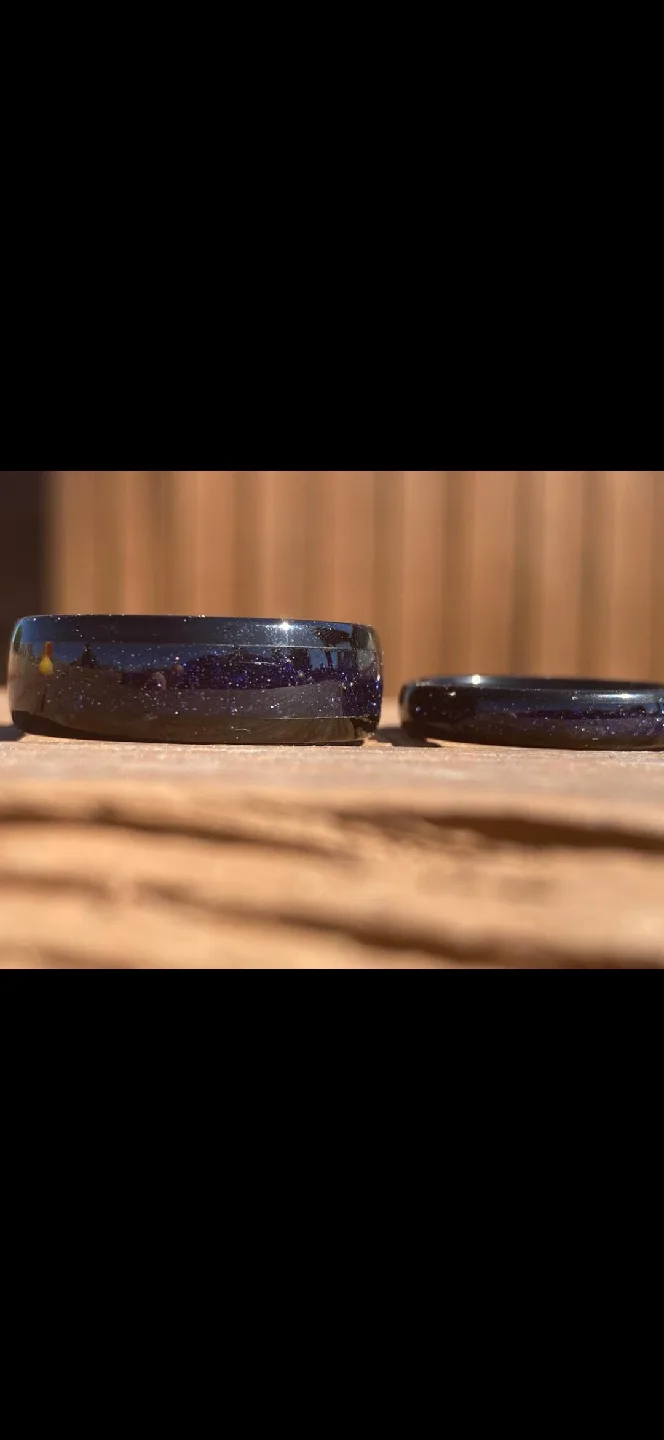 deep space couples tarnish free ring set with ring box image indicator(3)