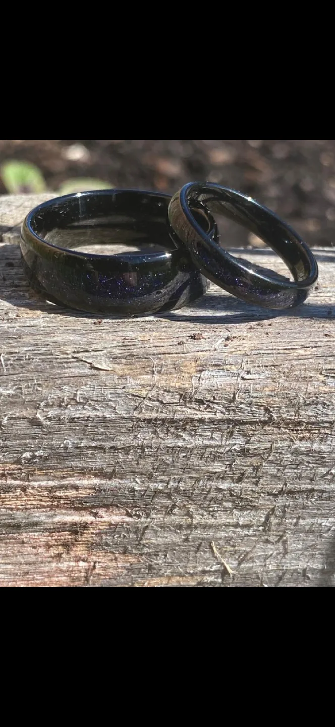 deep space couples tarnish free ring set with ring box image indicator(7)