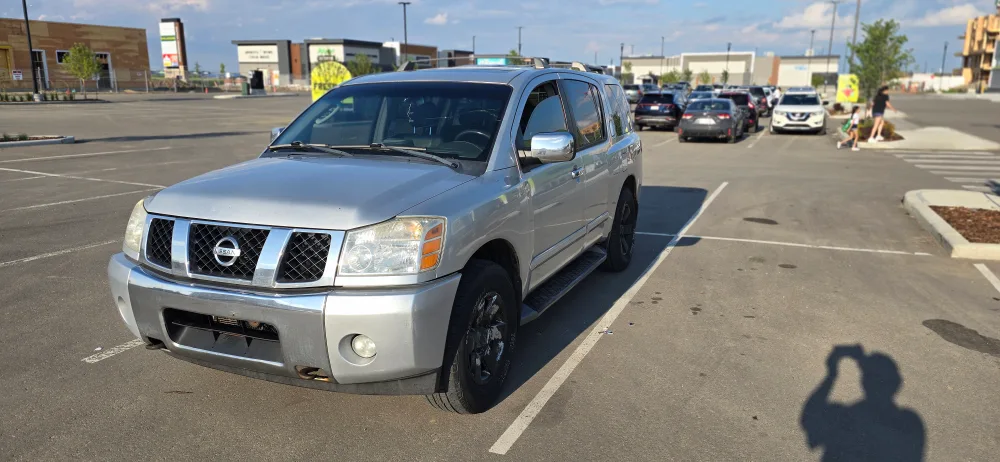 2004 Nissan Armada LE 5.6 L