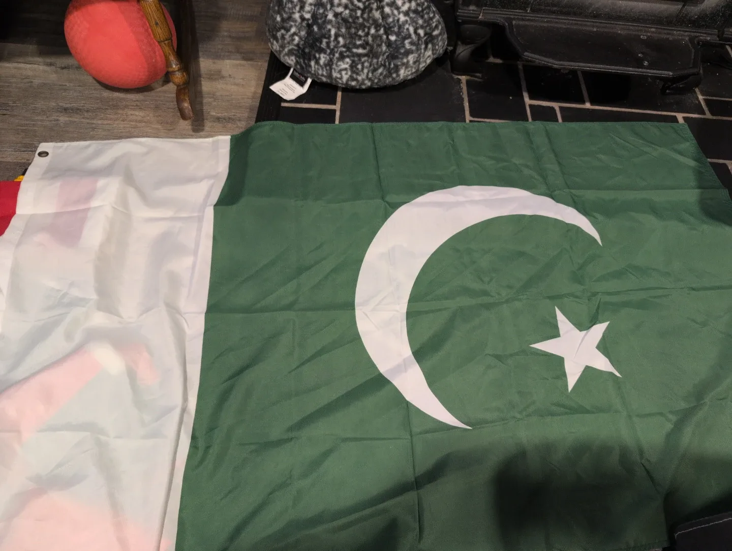 Assorted Flags image indicator(3)