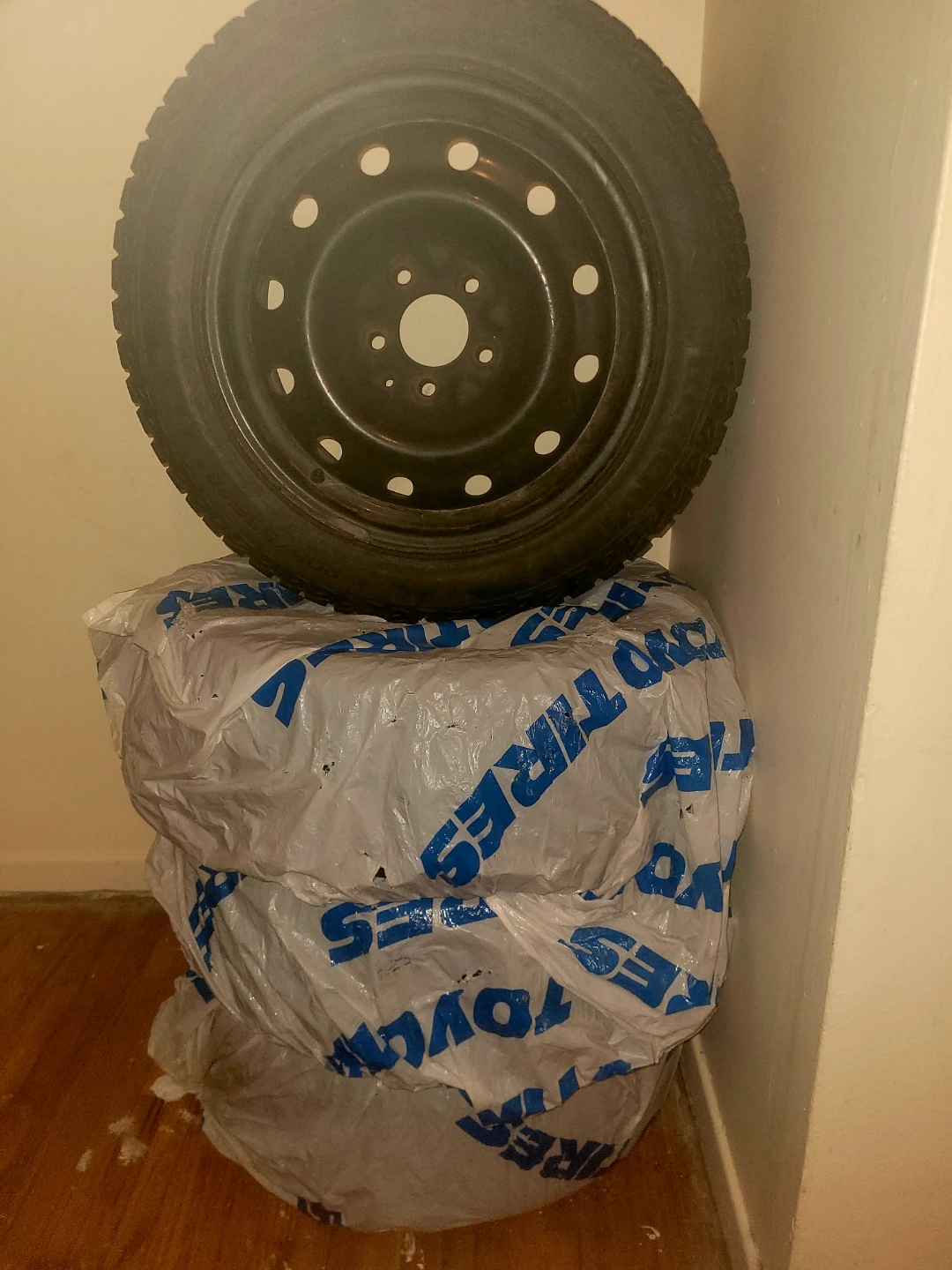 Set of 4 Winter Tires 205/55R16 - photo 5