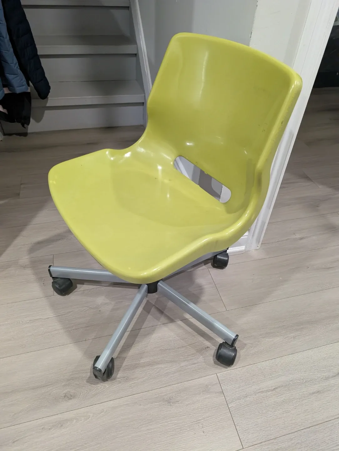 Swivel Desk Chair thumbnail