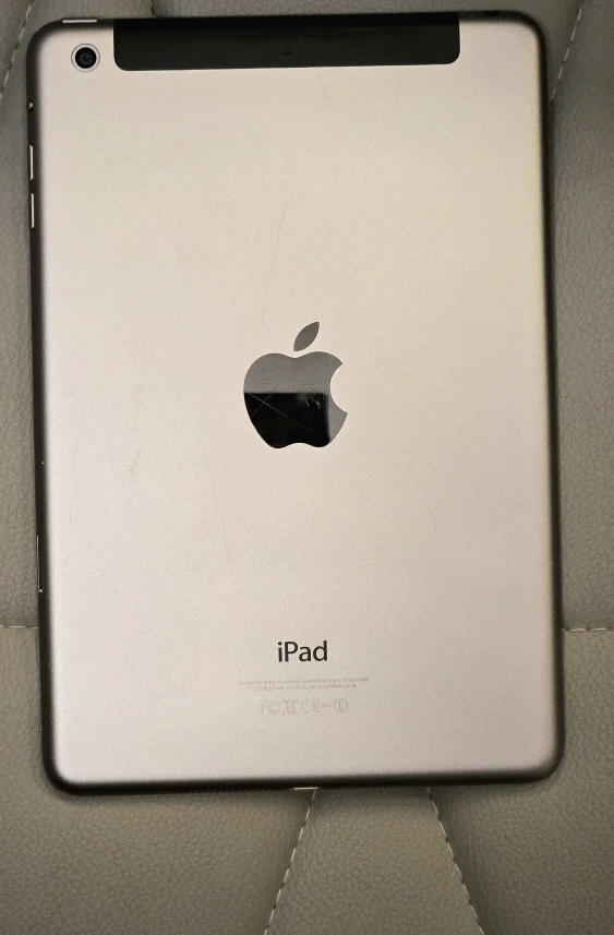 Apple iPad Mini 2 - photo 2