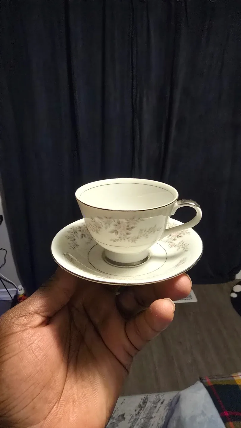 Vintage Tea Cup and Saucer Set thumbnail