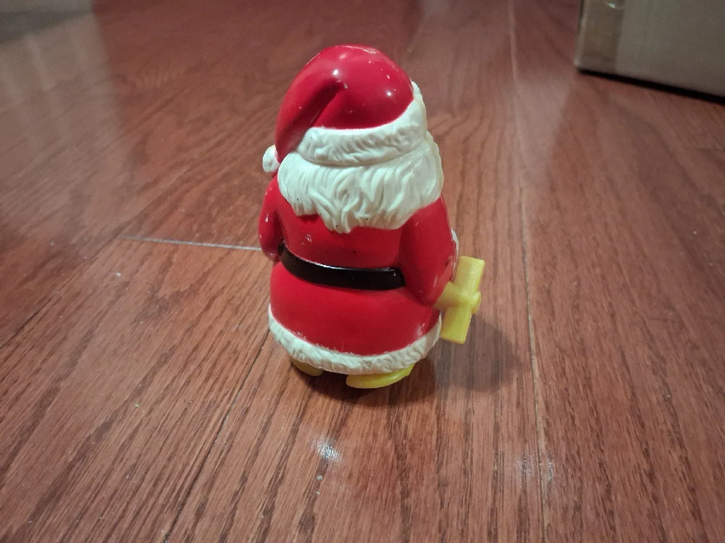 Vintage plastic wind-up Santa Claus toy image indicator(2)