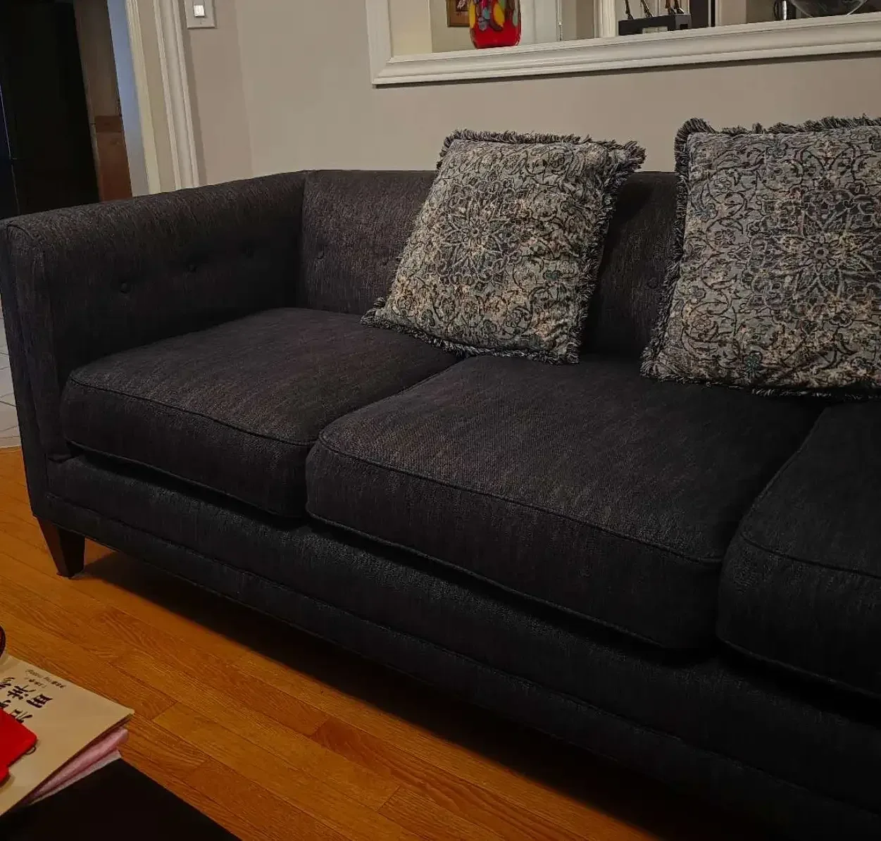 Blue Sofa image indicator(3)