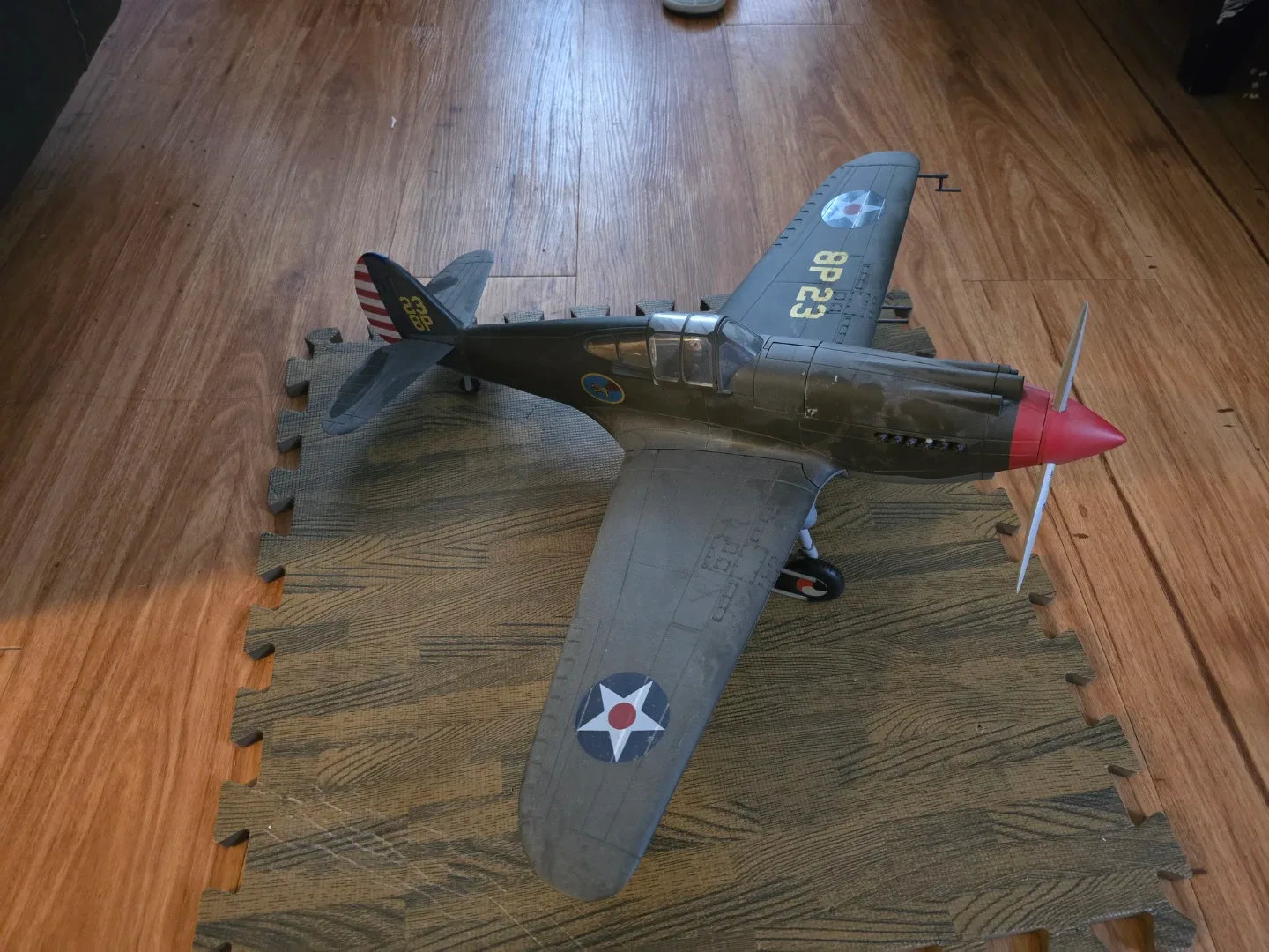 Vintage US Army P-40 Warhawk Airplane Model image indicator(2)