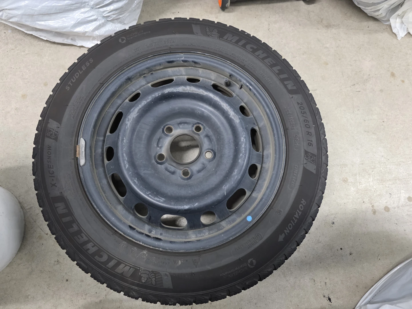 Michelin X-Ice Snow Tire 205/60 R16 - photo 5