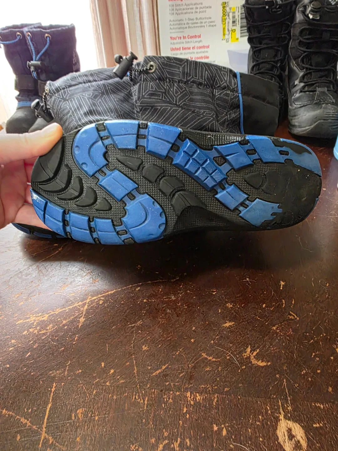 Icicles Thunderbolt Kids Winter Boots - Size 2 image indicator(2)