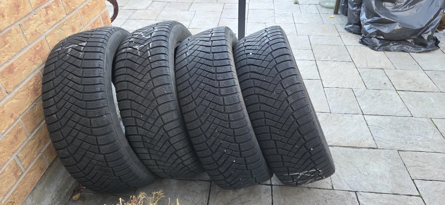 Set of 4 Winter Tires
