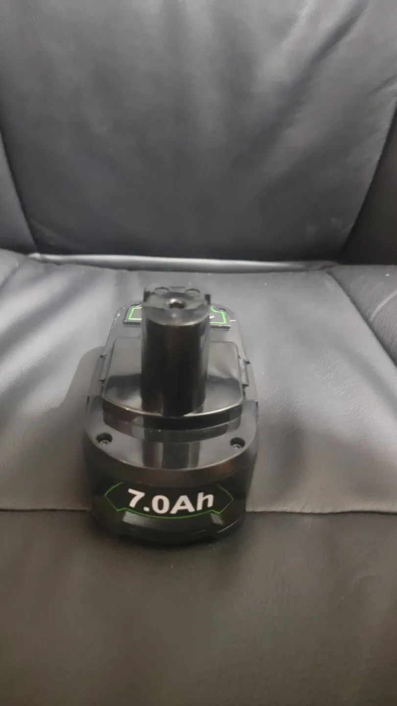 18V 7.0Ah Power Tools Li-ion Battery image indicator(2)