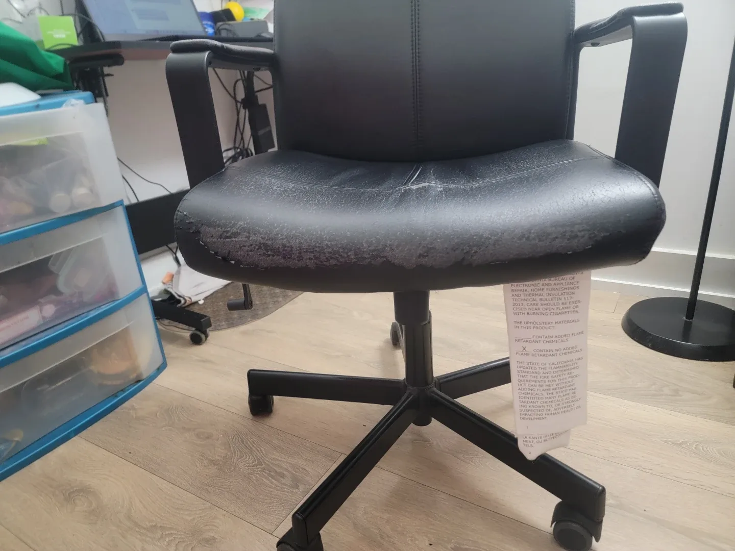 Black Office Chair - Worn Condition image indicator(2)
