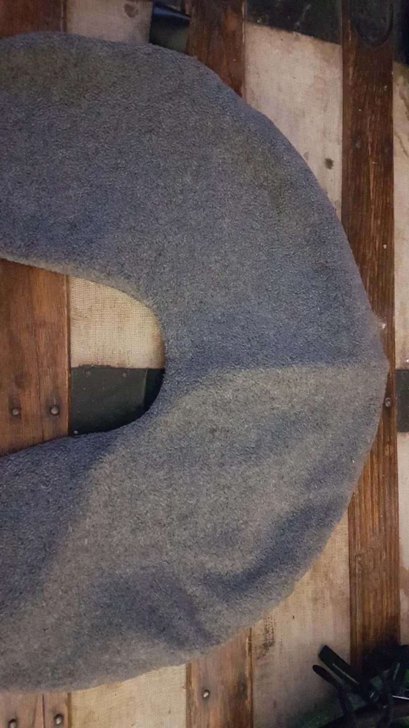 Brookstone Grey Travel Neck Pillow image indicator(2)